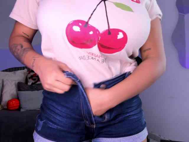 Nicolle-mariee webcam
