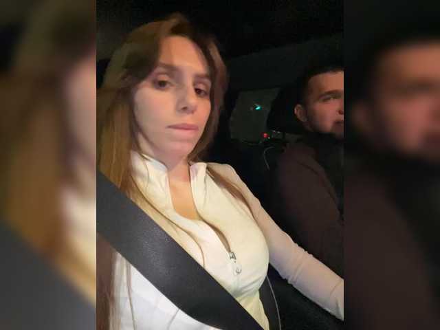 Vai a chattare su KisaZlo KisaZlo