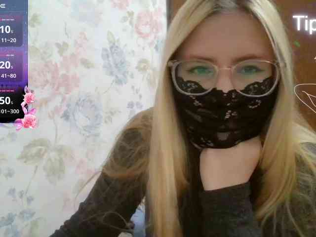 Lilithaa webcam
