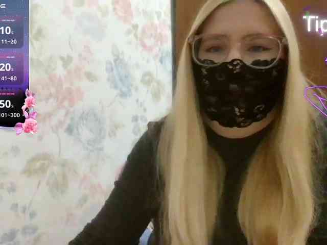 Lilithaa webcam