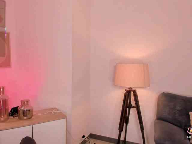 ElizabethBennet webcam