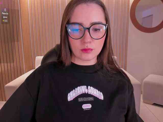 SarahRhodes webcam