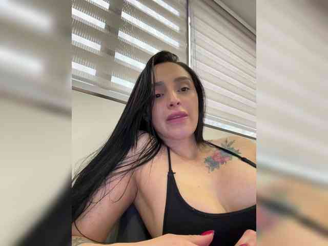 AprilRosse webcam
