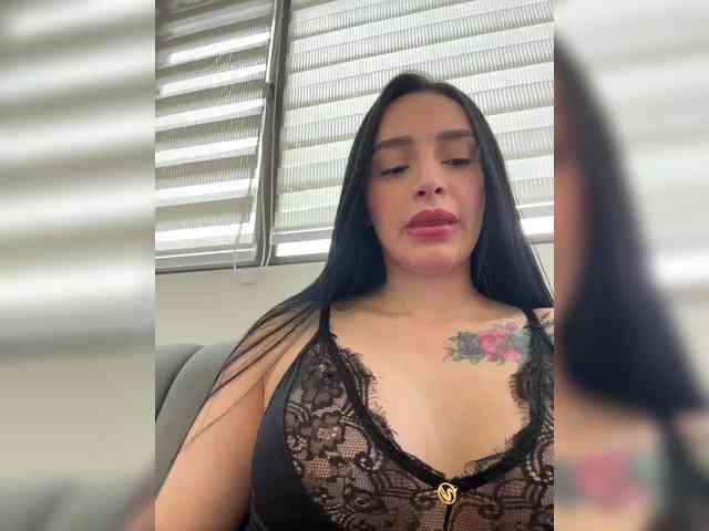 AprilRosse webcam