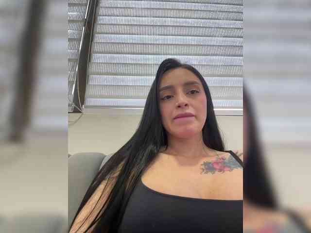 AprilRosse webcam