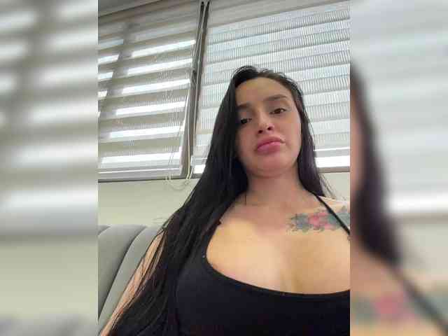 AprilRosse webcam