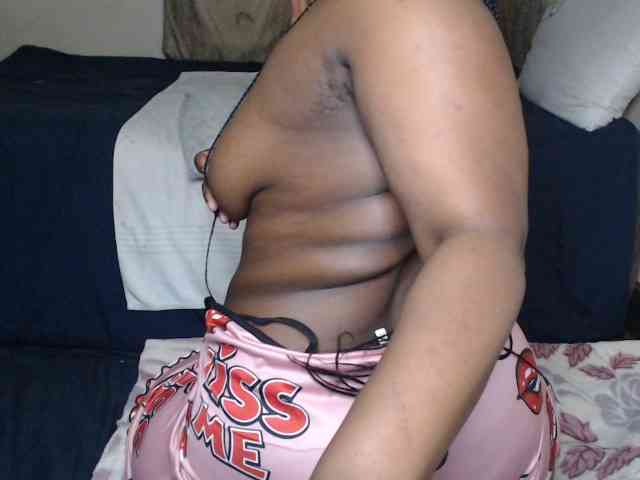 Prettybkack25 webcam