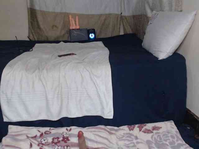 Prettybkack25 webcam