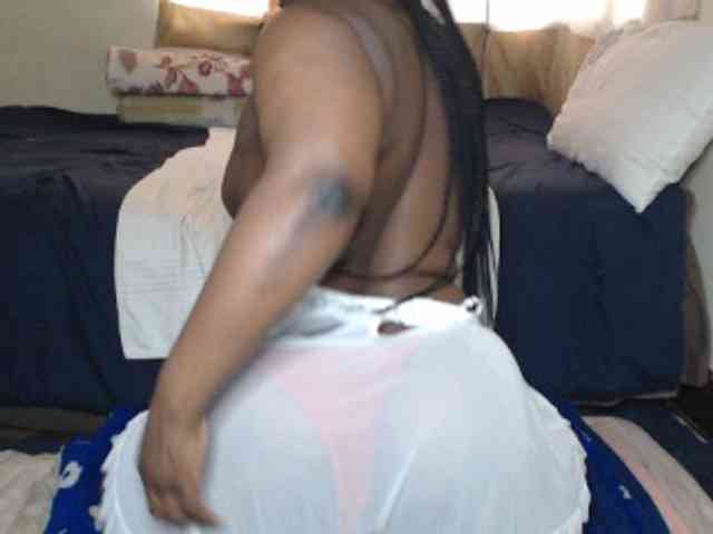 Prettybkack25 webcam