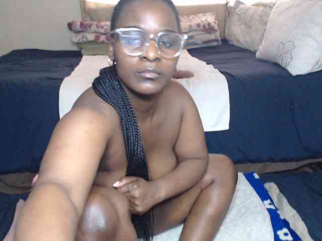 Prettybkack25 webcam