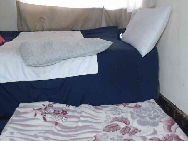 Prettybkack25 webcam