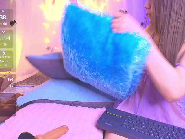 CrysttalMoon webcam