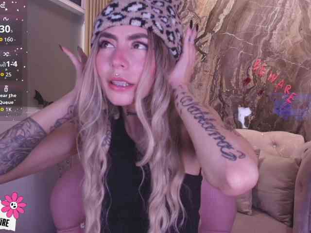 Sabrinaa1 webcam