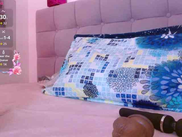 Lola-wish webcam