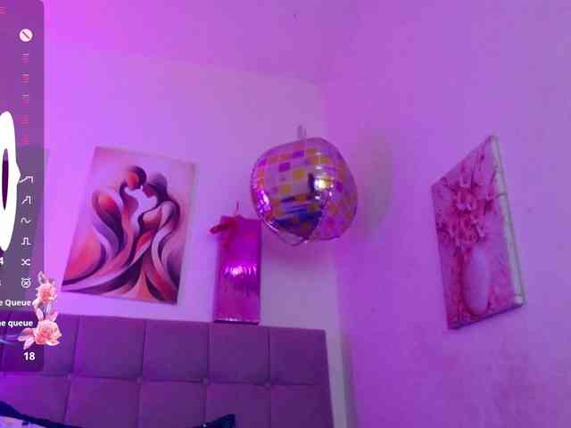 Lola-wish webcam