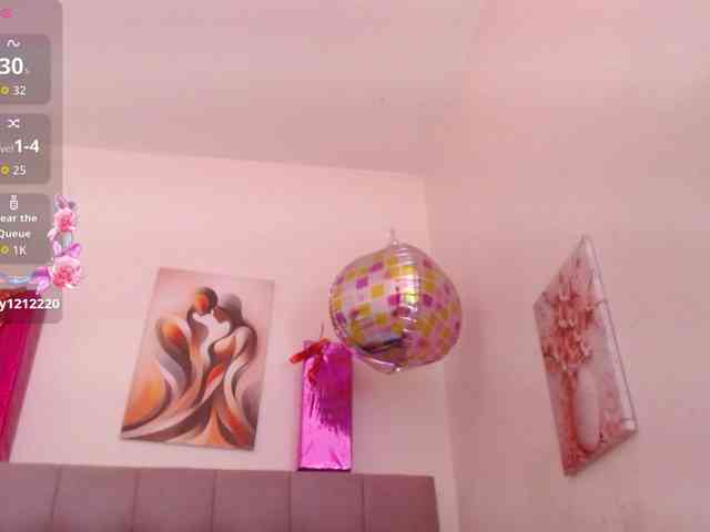 Lola-wish webcam