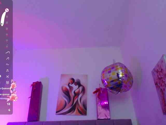 Lola-wish webcam