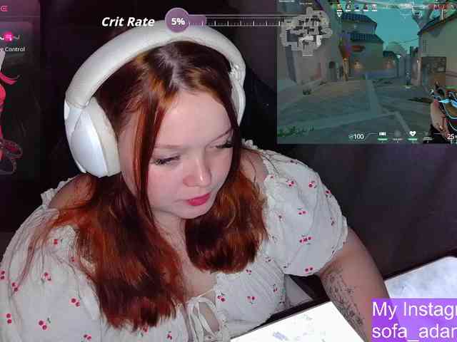 AlinaAdams webcam