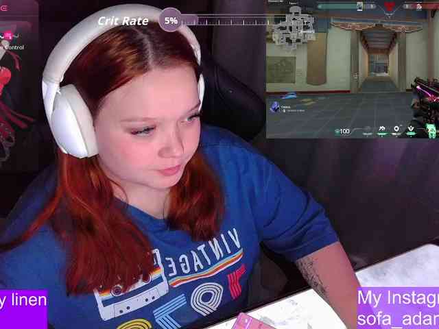 AlinaAdams webcam
