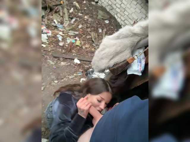 Entra en el chat con el modelo Pix1e Pix1e