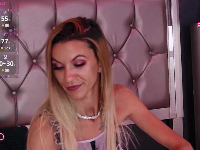 MayaHale webcam