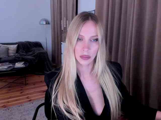 ToxicBlonde webcam