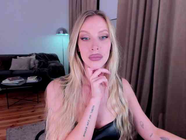 ToxicBlonde webcam