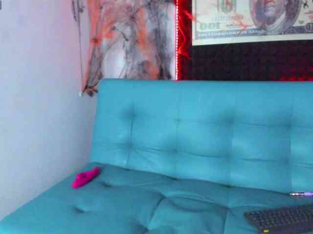 Elizabeth-Lamer webcam