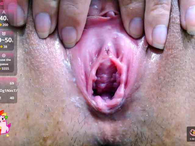 carolinasquirt18 webcam