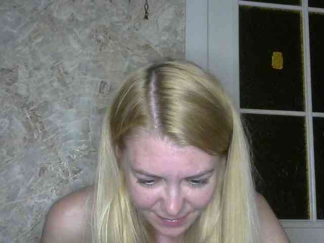 Kitty-Love27 webcam