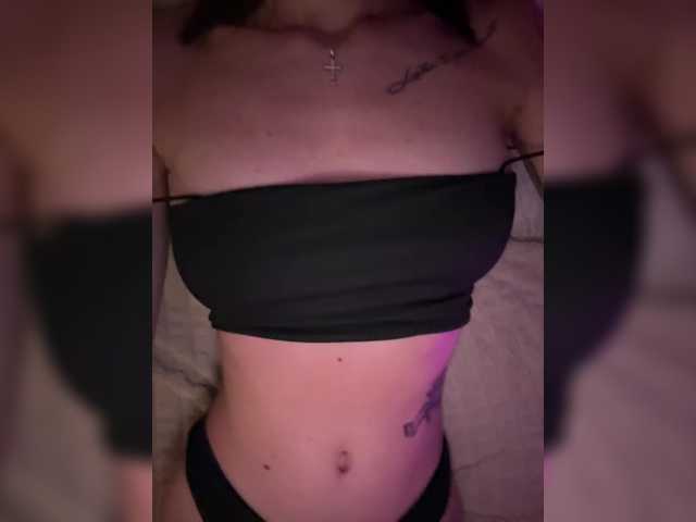 HorneyDiwazz webcam