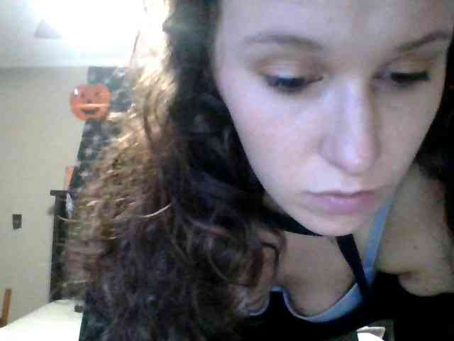 Brunettebabexo3a webcam