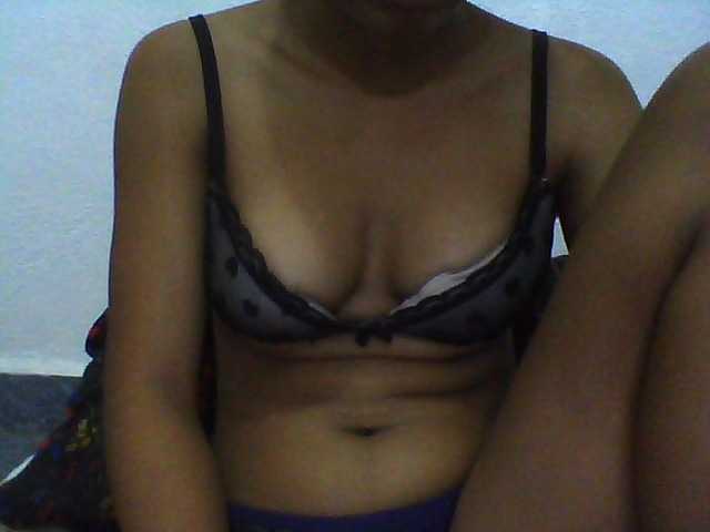 Accedi alla chat con il nickname Reine2delice Reine2delice