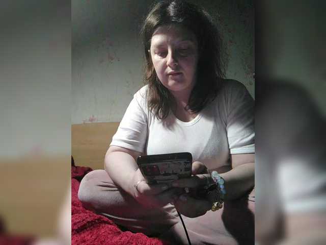 Рунетки: мама застукала дочь за мастурбацией и присоединилась, секс чат бесплатно