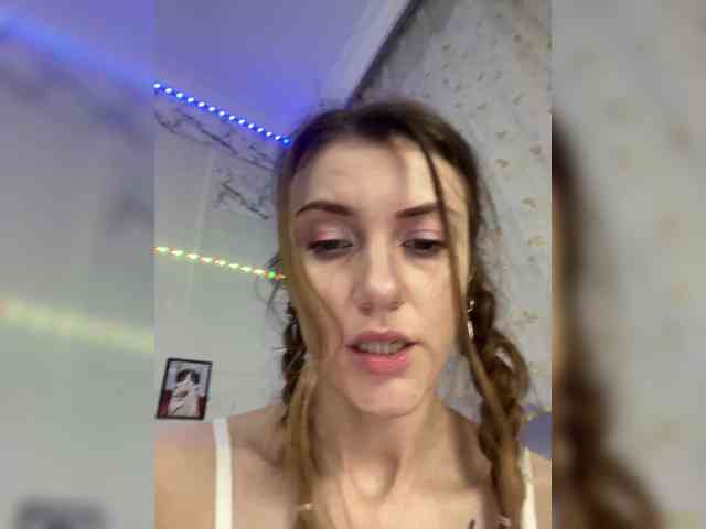 KristinaMoonx webcam