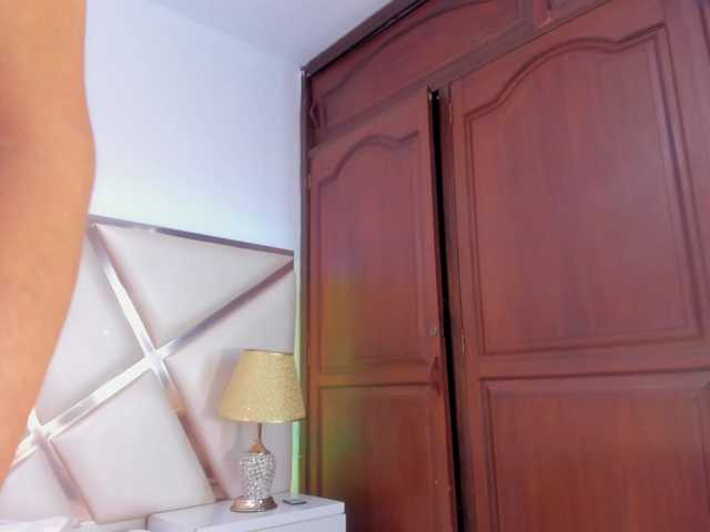 KarinaGomez webcam