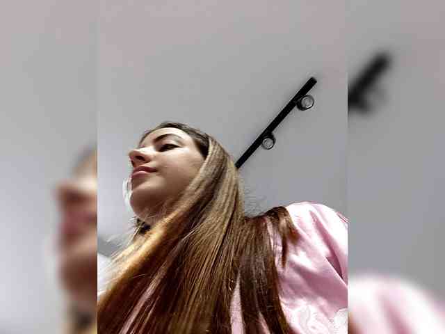 BellaSaint webcam