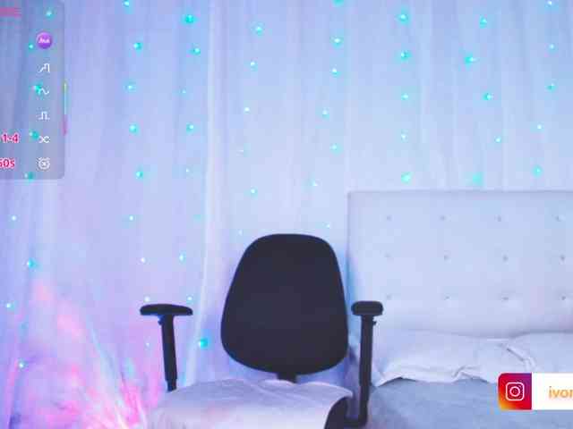 Yvonejoness webcam