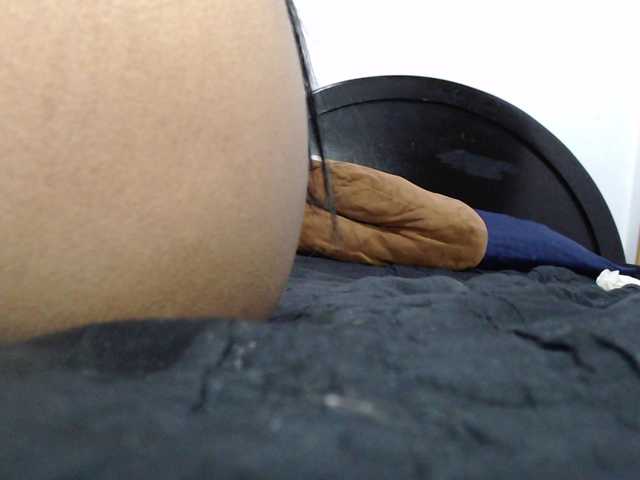 hilari18 webcam