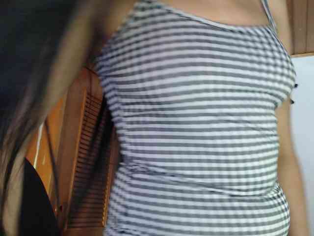 hilari18 webcam