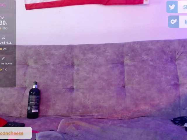 Lilbacon webcam