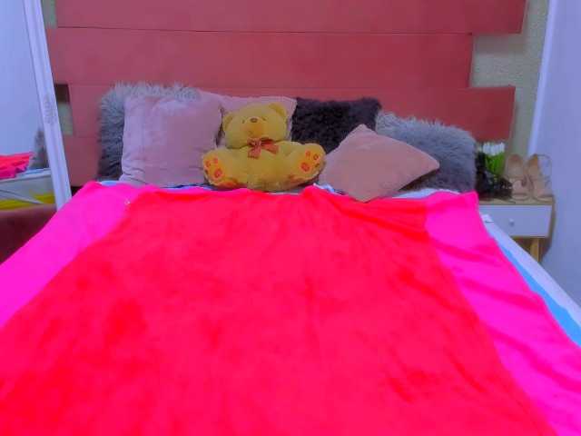 Sarahlluna webcam