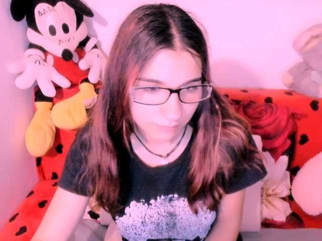 Sarahlluna webcam