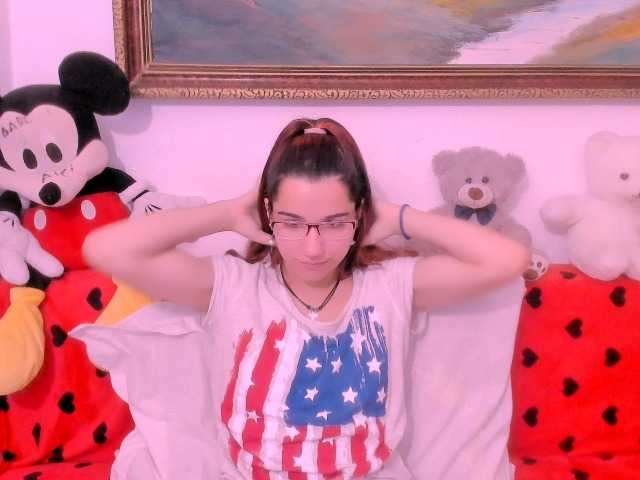 Sarahlluna webcam