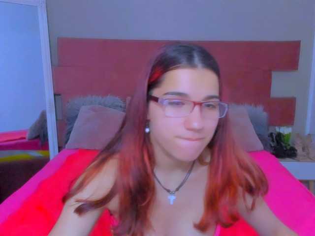 Sarahlluna webcam