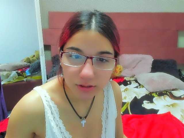 Sarahlluna webcam