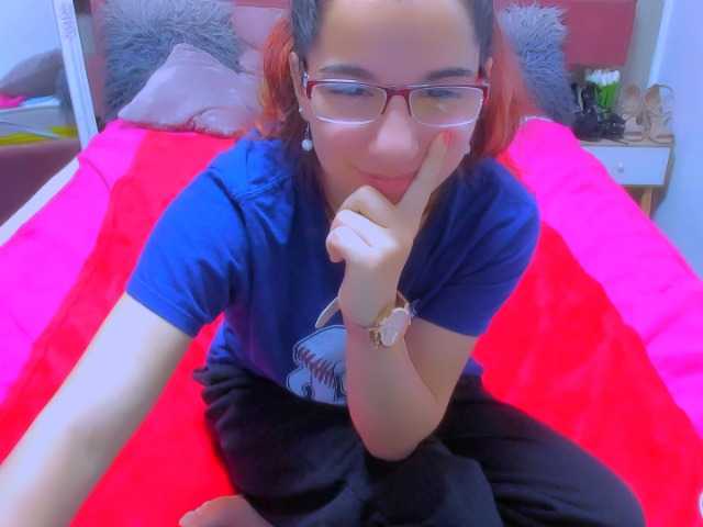 Sarahlluna webcam