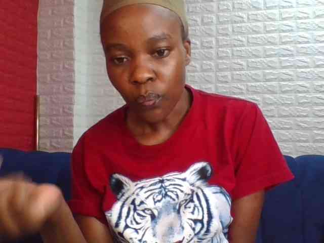 Prettylittlemuffin webcam