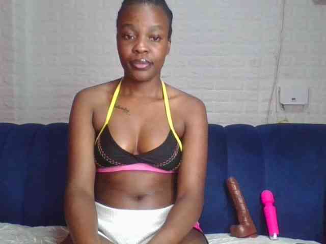Prettylittlemuffin webcam