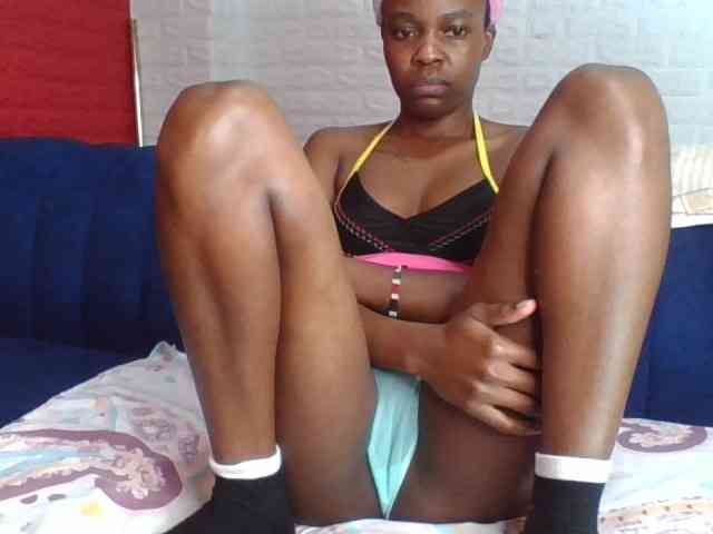 Prettylittlemuffin webcam